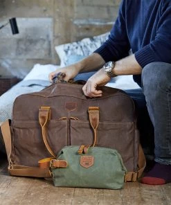 Life Of Riley Waxed Canvas Weekend And Wash Bag Set Waxed Canvas Gifts