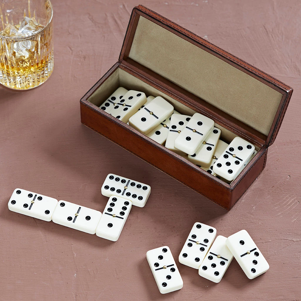 Life Of Riley Leather Personalised Dominoes Box. Includes A Set Of Double Six Dominoes 3 Life Of Riley Leather Personalised Dominoes Box. Includes A Set Of Double Six Dominoes