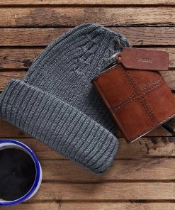 Life Of Riley Leather Hip Flask And Beanie Winter Warmer Gift Set