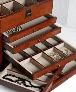 Life Of Riley Leather Jewellery Organiser For Her 20 Life Of Riley Leather Jewellery Organiser For Her