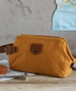Life Of Riley For Him Waxed Canvas Toiletry Bag